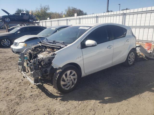 TOYOTA PRIUS C 2015 jtdkdtb34f1110168