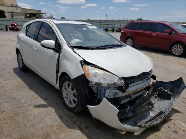 TOYOTA PRIUS C 2013 jtdkdtb35d1033453