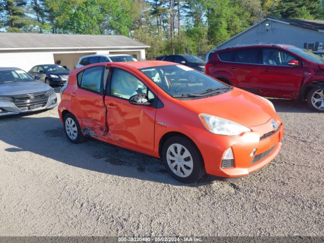 TOYOTA PRIUS C 2013 jtdkdtb35d1038135