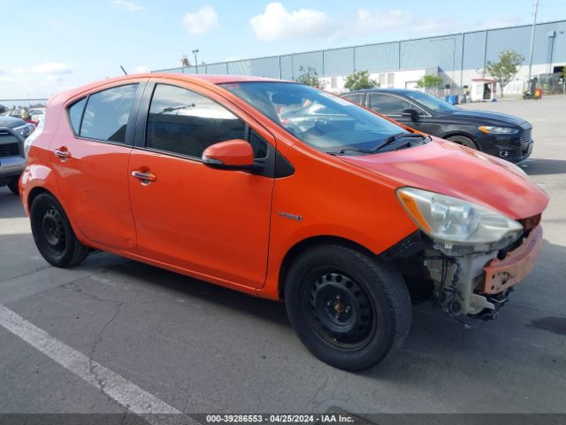 TOYOTA PRIUS C 2013 jtdkdtb35d1047675