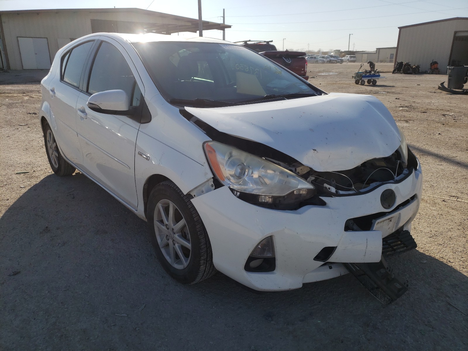 TOYOTA PRIUS C 2013 jtdkdtb35d1048499