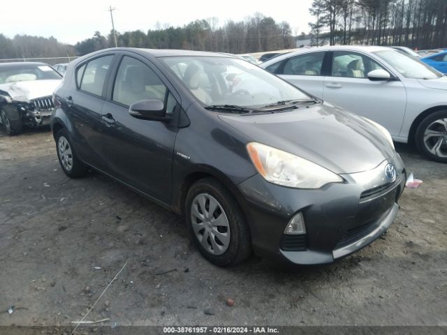 TOYOTA PRIUS C 2013 jtdkdtb35d1058711