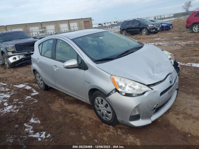 TOYOTA PRIUS C 2013 jtdkdtb35d1544502