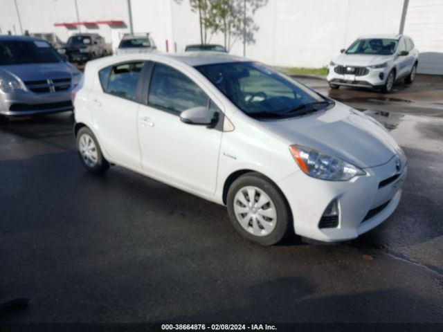 TOYOTA PRIUS C 2014 jtdkdtb35e1068012