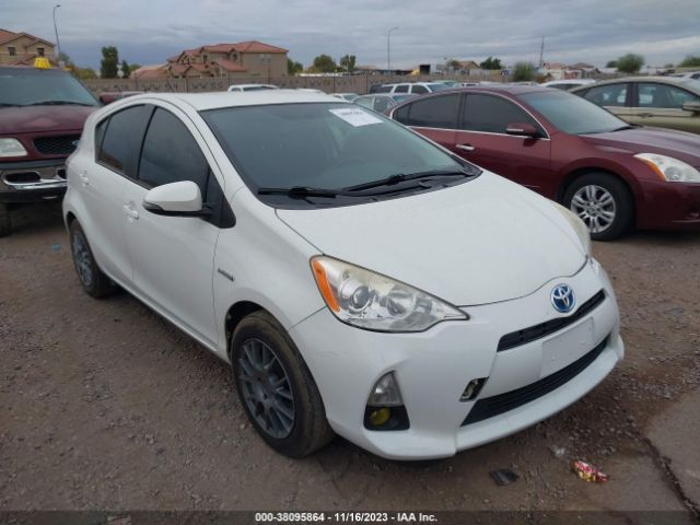 TOYOTA PRIUS C 2014 jtdkdtb35e1082041