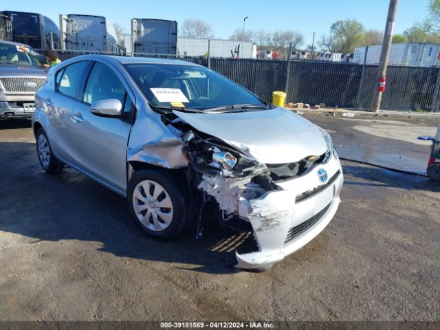 TOYOTA PRIUS C 2014 jtdkdtb35e1570745