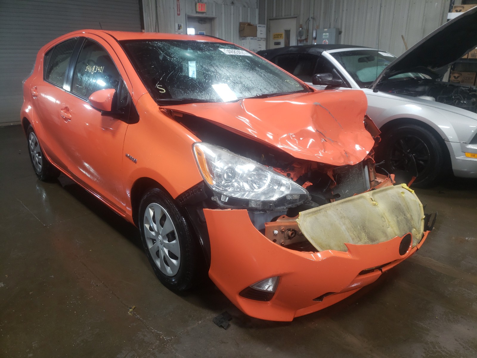 TOYOTA PRIUS C 2013 jtdkdtb36d1044820