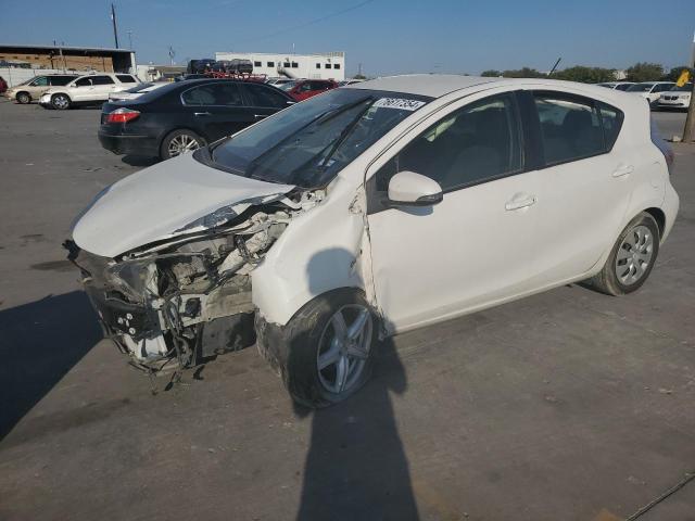 TOYOTA PRIUS C 2013 jtdkdtb36d1543116