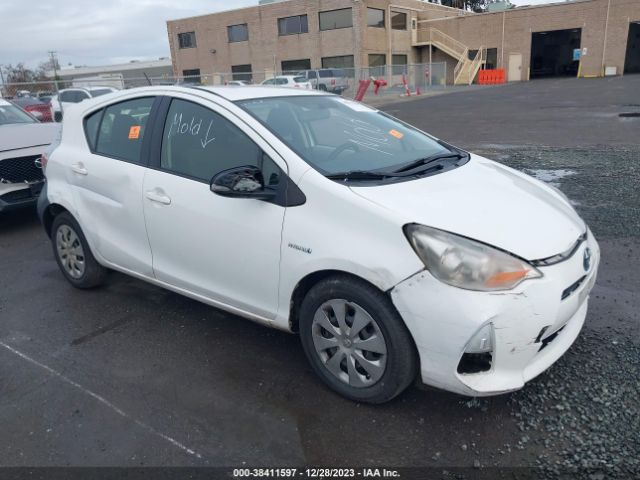 TOYOTA PRIUS C 2013 jtdkdtb36d1556822