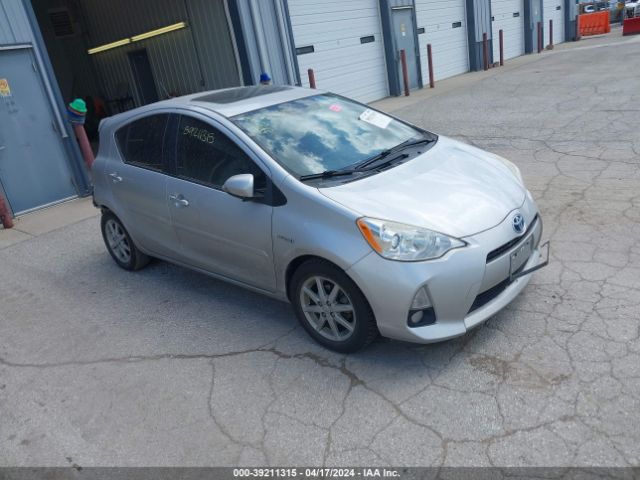 TOYOTA PRIUS C 2014 jtdkdtb36e1081755