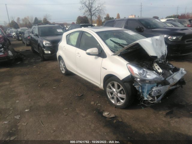 TOYOTA PRIUS C 2016 jtdkdtb36g1123036