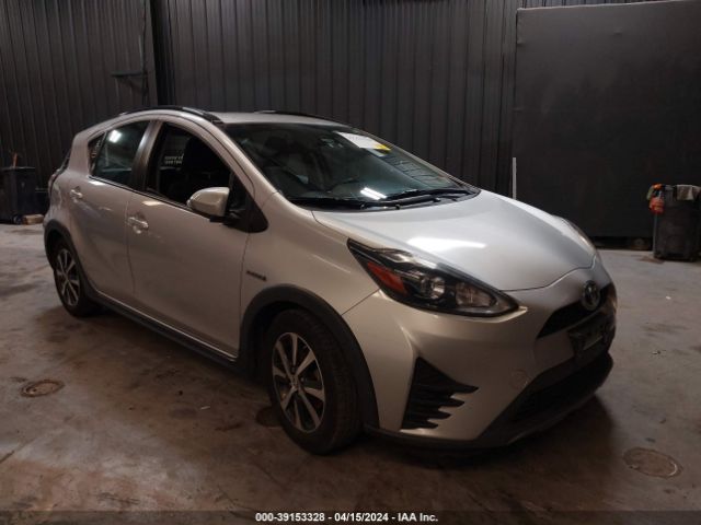 TOYOTA PRIUS C 2018 jtdkdtb36j1601043