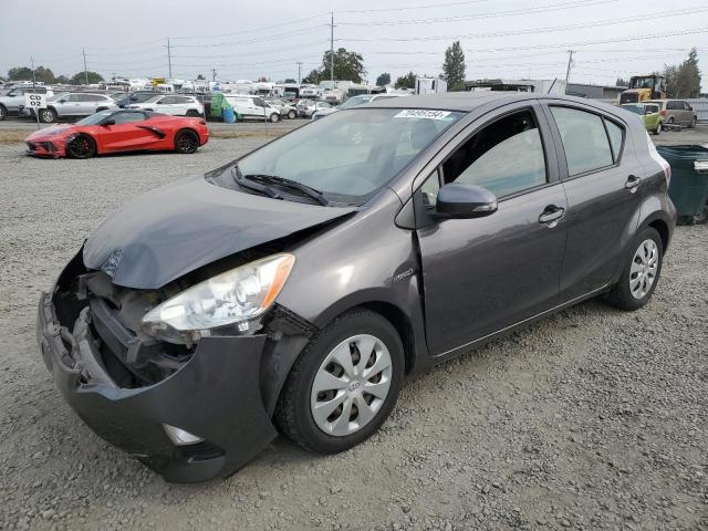 TOYOTA PRIUS C 2013 jtdkdtb37d1043403