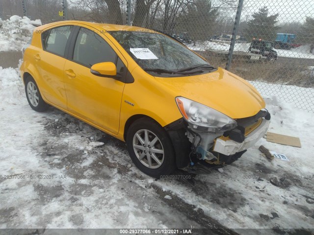 TOYOTA PRIUS C 2014 jtdkdtb37e1069758