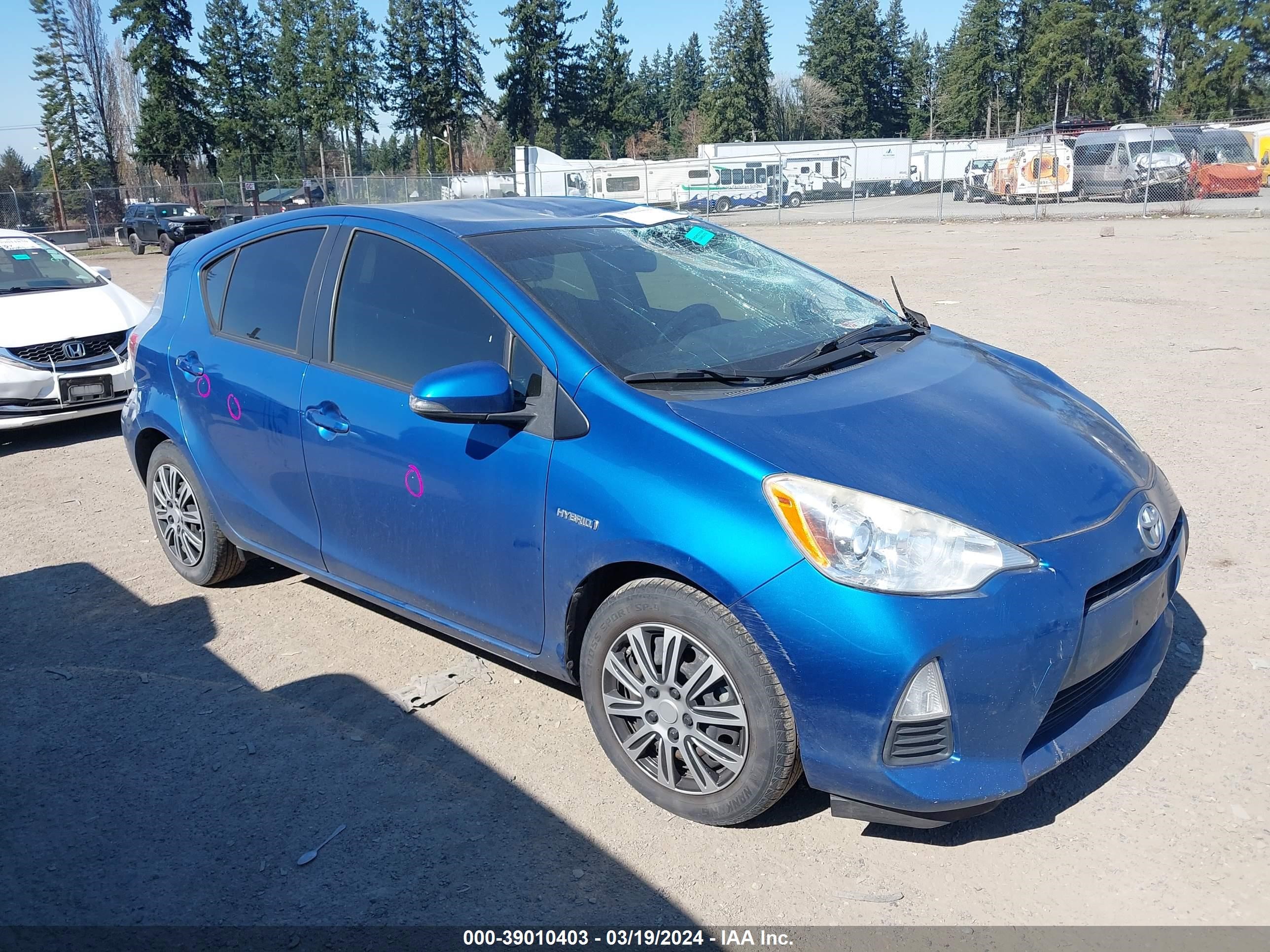 TOYOTA PRIUS C 2014 jtdkdtb37e1078444