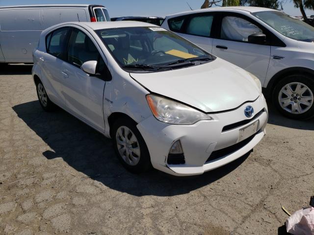 TOYOTA PRIUS C 2014 jtdkdtb37e1557818