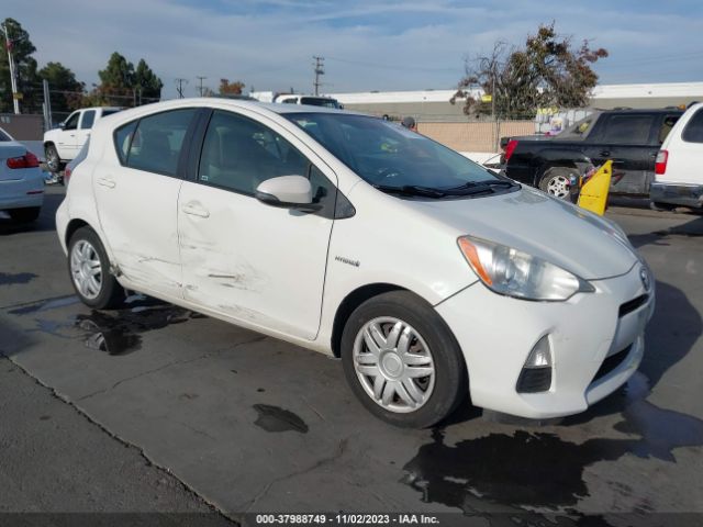 TOYOTA PRIUS C 2014 jtdkdtb37e1560279