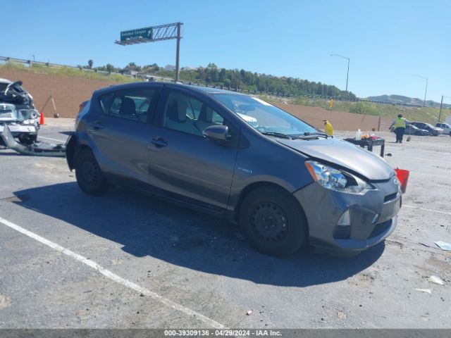 TOYOTA PRIUS C 2013 jtdkdtb38d1044625