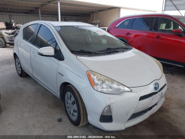 TOYOTA PRIUS C 2013 jtdkdtb38d1058850