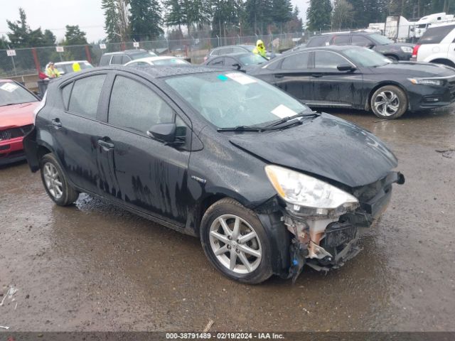 TOYOTA PRIUS C 2013 jtdkdtb38d1532456