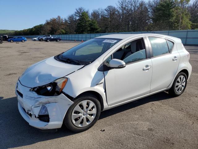 TOYOTA PRIUS C 2013 jtdkdtb38d1535471