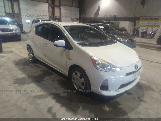 TOYOTA PRIUS C 2013 jtdkdtb38d1541142