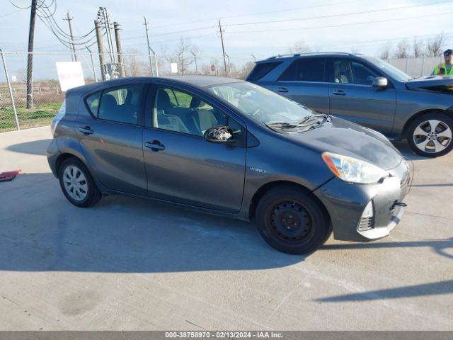 TOYOTA PRIUS C 2014 jtdkdtb38e1073124