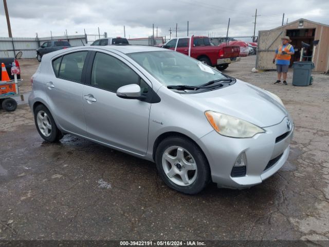 TOYOTA PRIUS C 2014 jtdkdtb38e1558332