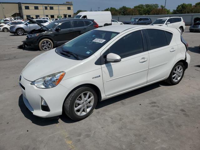 TOYOTA PRIUS C 2014 jtdkdtb38e1573333