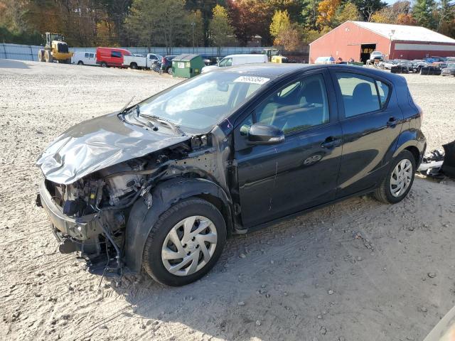 TOYOTA PRIUS C 2015 jtdkdtb38f1584866