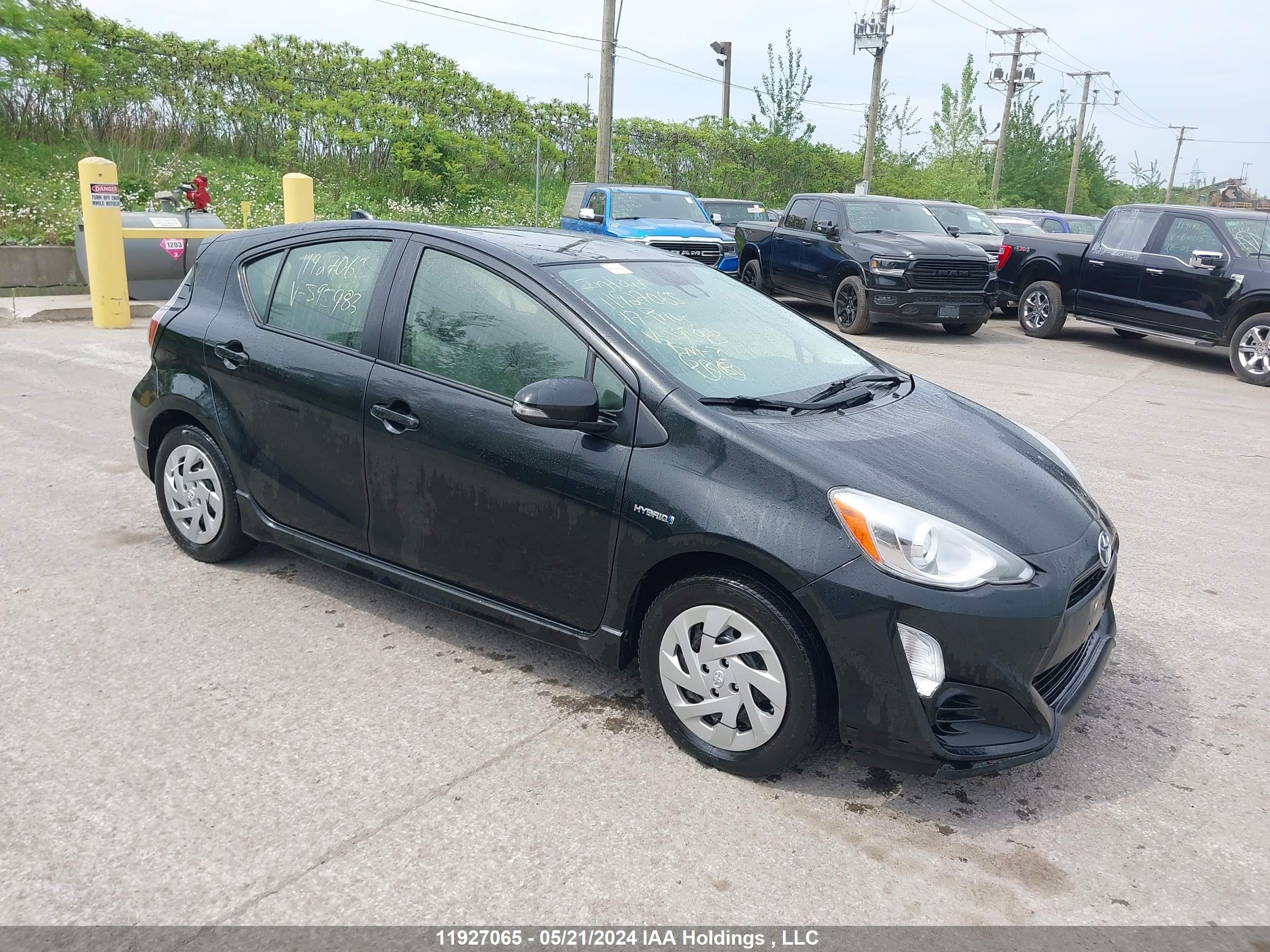 TOYOTA PRIUS C 2017 jtdkdtb38h1595983