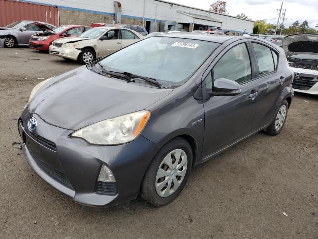 TOYOTA PRIUS C 2013 jtdkdtb39d1536158