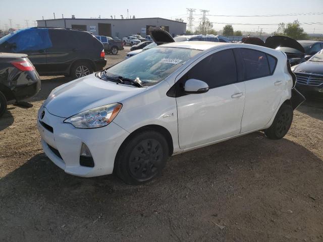 TOYOTA PRIUS C 2013 jtdkdtb39d1537472