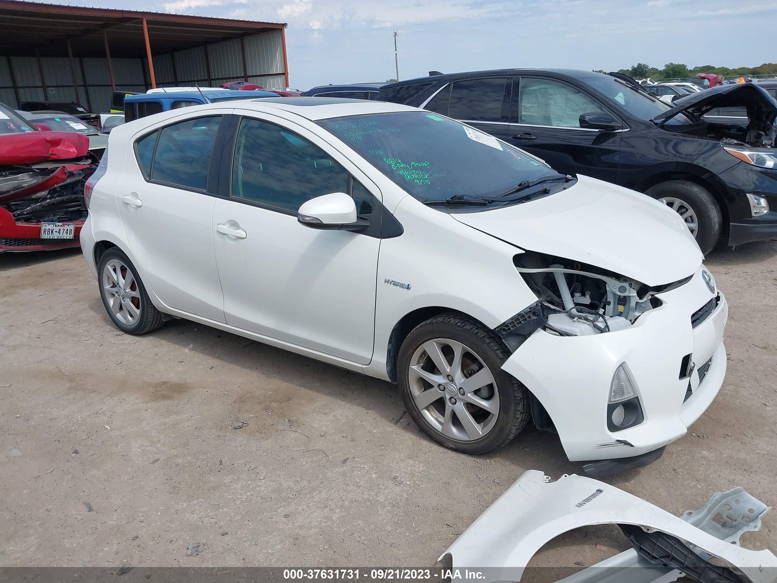 TOYOTA PRIUS C 2014 jtdkdtb39e1079482