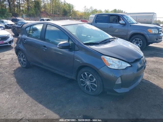 TOYOTA PRIUS C 2014 jtdkdtb39e1084827