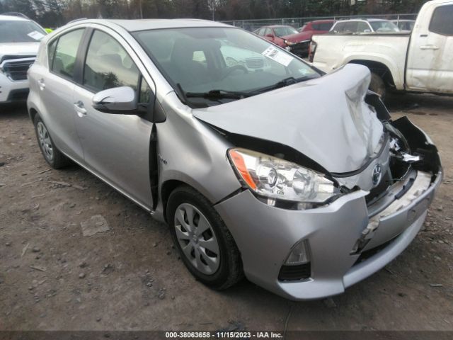 TOYOTA PRIUS C 2014 jtdkdtb39e1559862