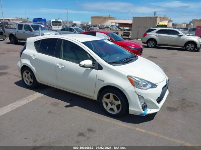 TOYOTA PRIUS C 2015 jtdkdtb39f1586674