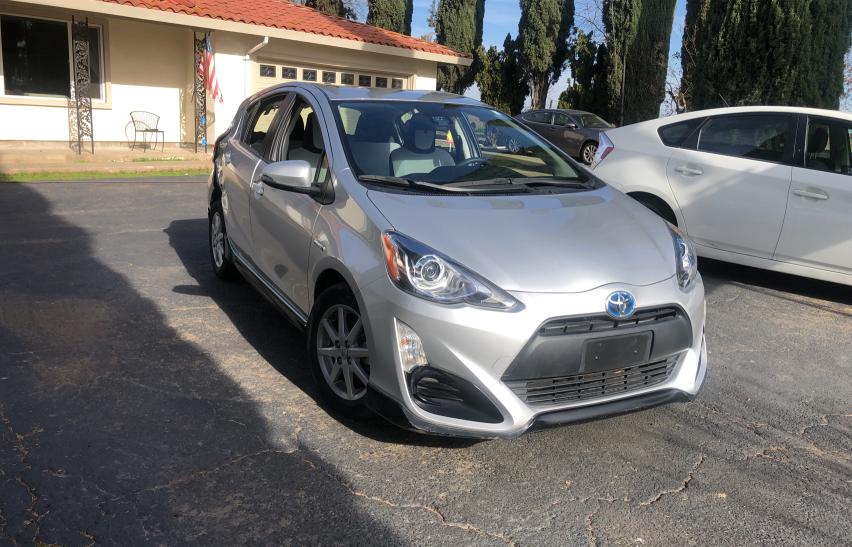 TOYOTA PRIUS C 2017 jtdkdtb39h1594339