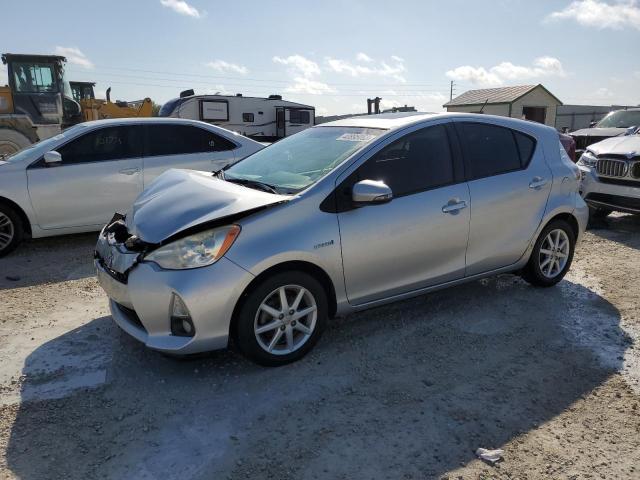 TOYOTA PRIUS C 2012 jtdkdtb3xc1015092