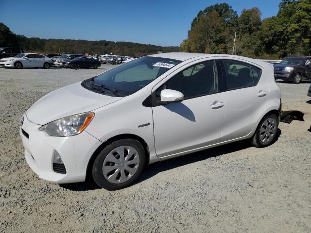 TOYOTA PRIUS C 2013 jtdkdtb3xd1057456