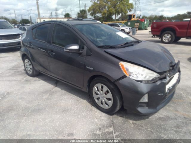 TOYOTA PRIUS C 2013 jtdkdtb3xd1531602