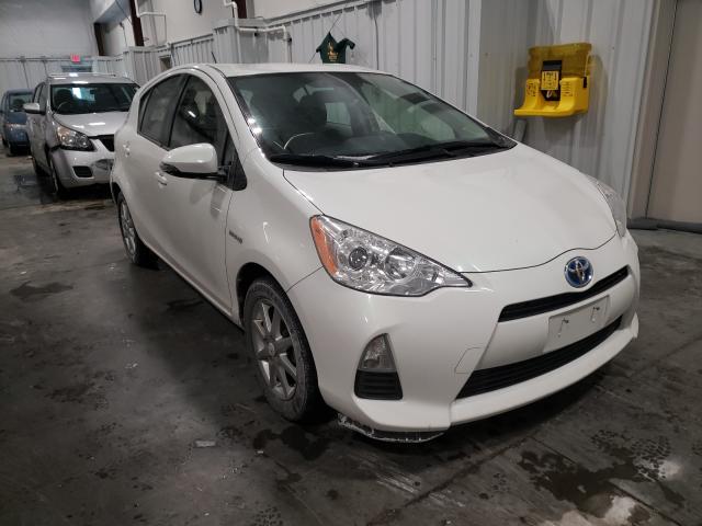 TOYOTA PRIUS C 2014 jtdkdtb3xe1063078