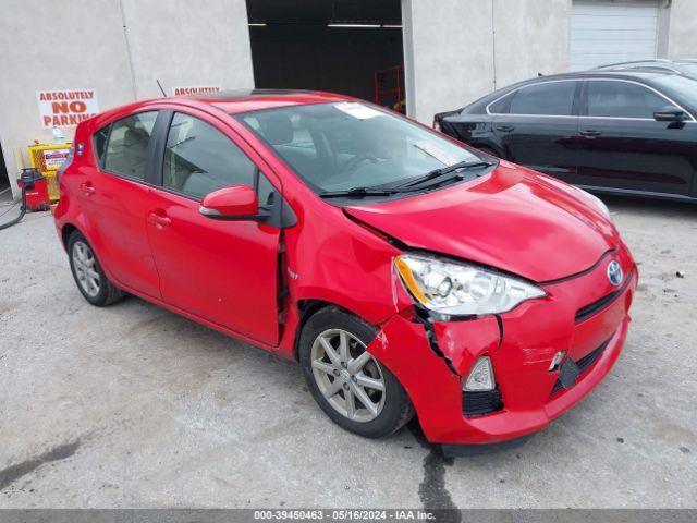 TOYOTA PRIUS C 2014 jtdkdtb3xe1068023