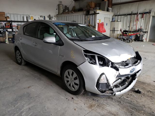 TOYOTA PRIUS C 2014 jtdkdtb3xe1074579