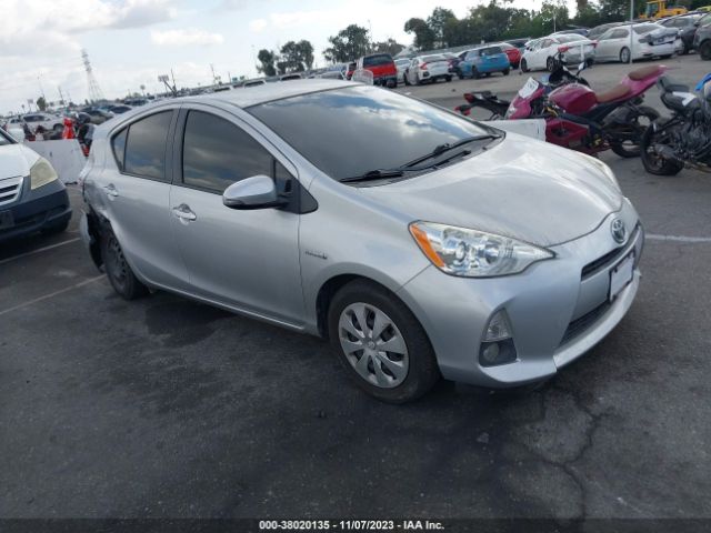 TOYOTA PRIUS C 2014 jtdkdtb3xe1565086