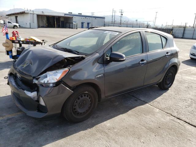 TOYOTA PRIUS C 2014 jtdkdtb3xe1569414