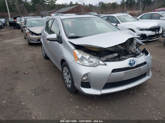 TOYOTA PRIUS C 2014 jtdkdtb3xe1570949