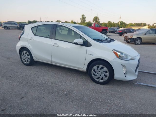 TOYOTA PRIUS C 2015 jtdkdtb3xf1583976