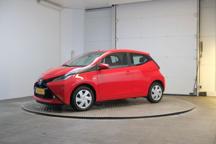 TOYOTA AYGO 2018 jtdkgnec10n300654