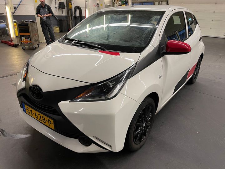 TOYOTA AYGO 2018 jtdkgnec30n324471